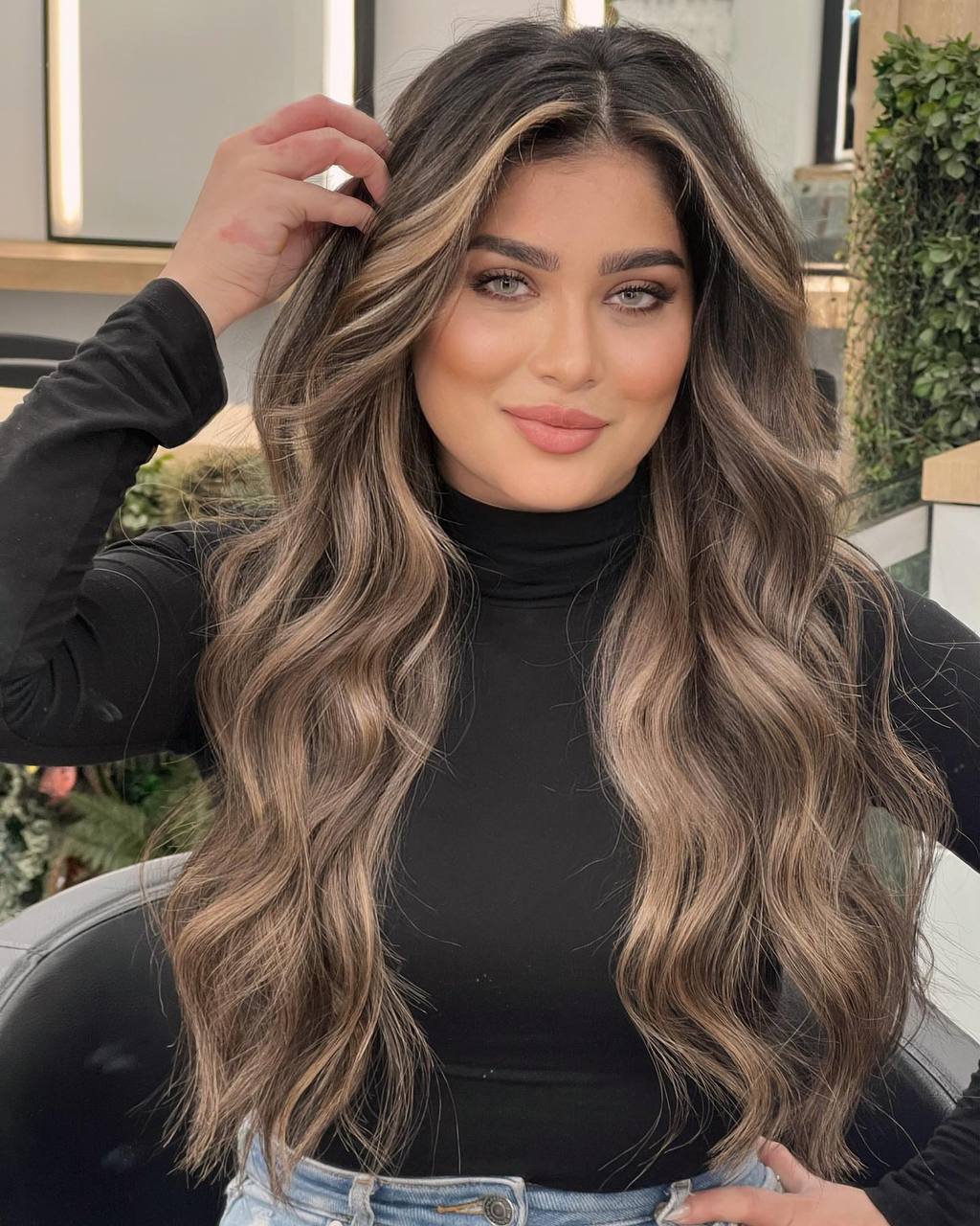 Soft blonde dimensional color in Nişantaşı